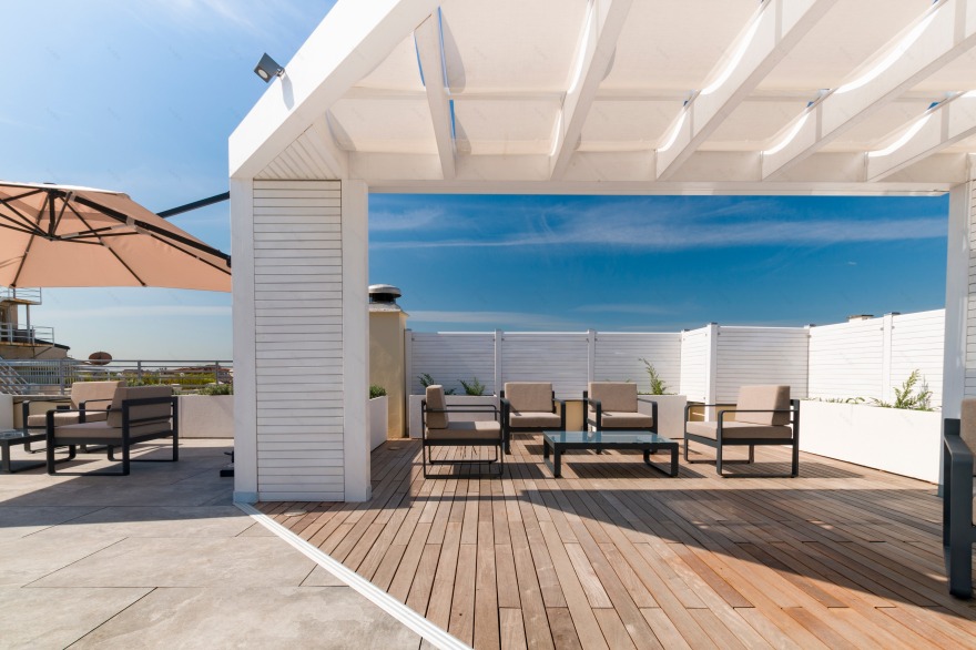 罗马办公空间改造 | 铁路枢纽旁的绿色全景办公区-9