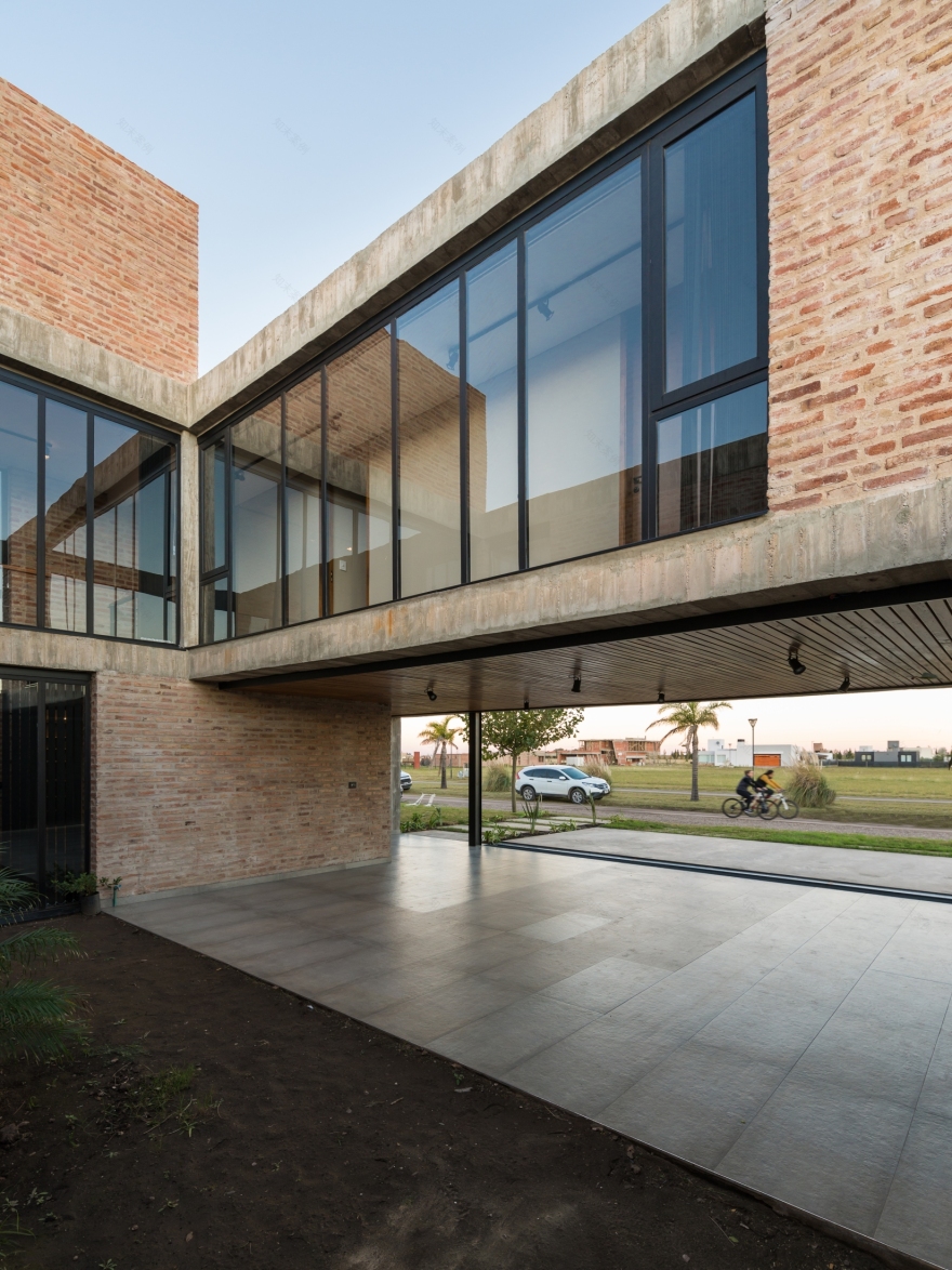 自然与生活共融的别墅设计-25