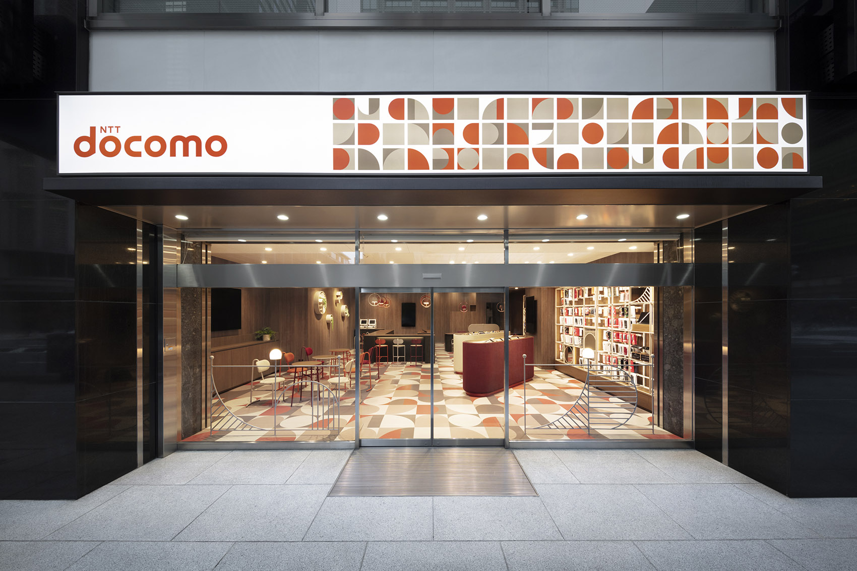 docomo商店和体验空间，日本/以设计支持移动运营商业务模式的重大变革-85