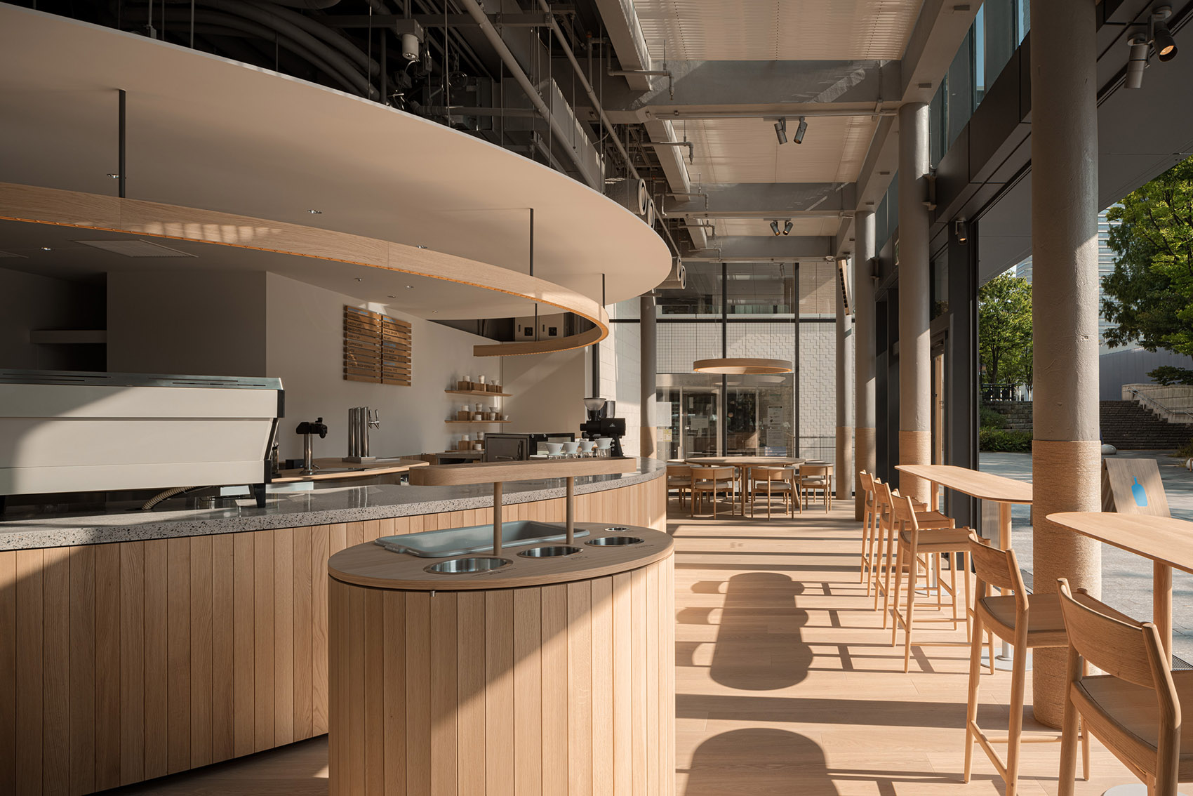 Blue Bottle咖啡港未来店，东京/科技与工艺结合的木制家具-58
