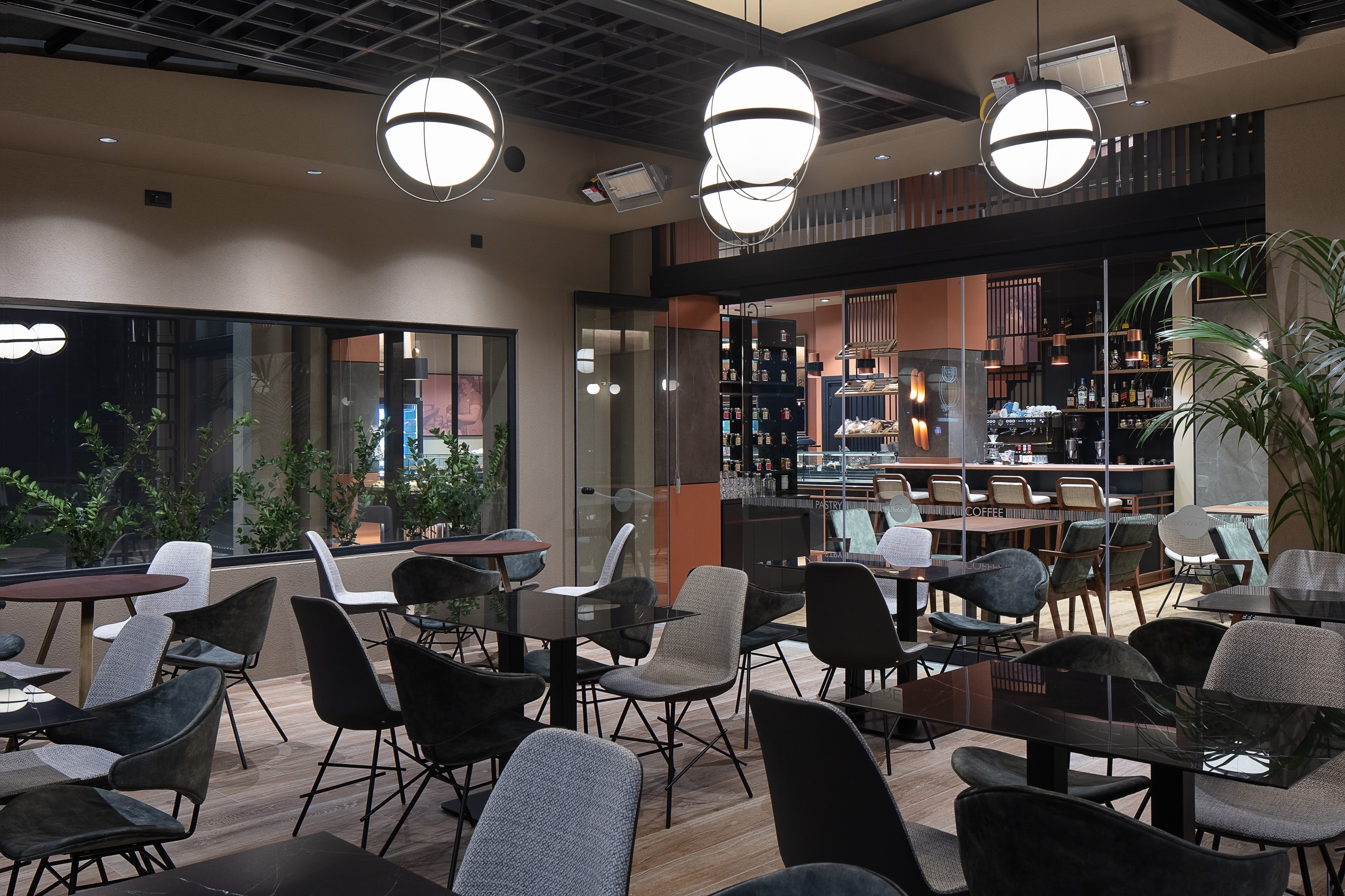 几何元素构建美食空间,温馨和谐呈现-9