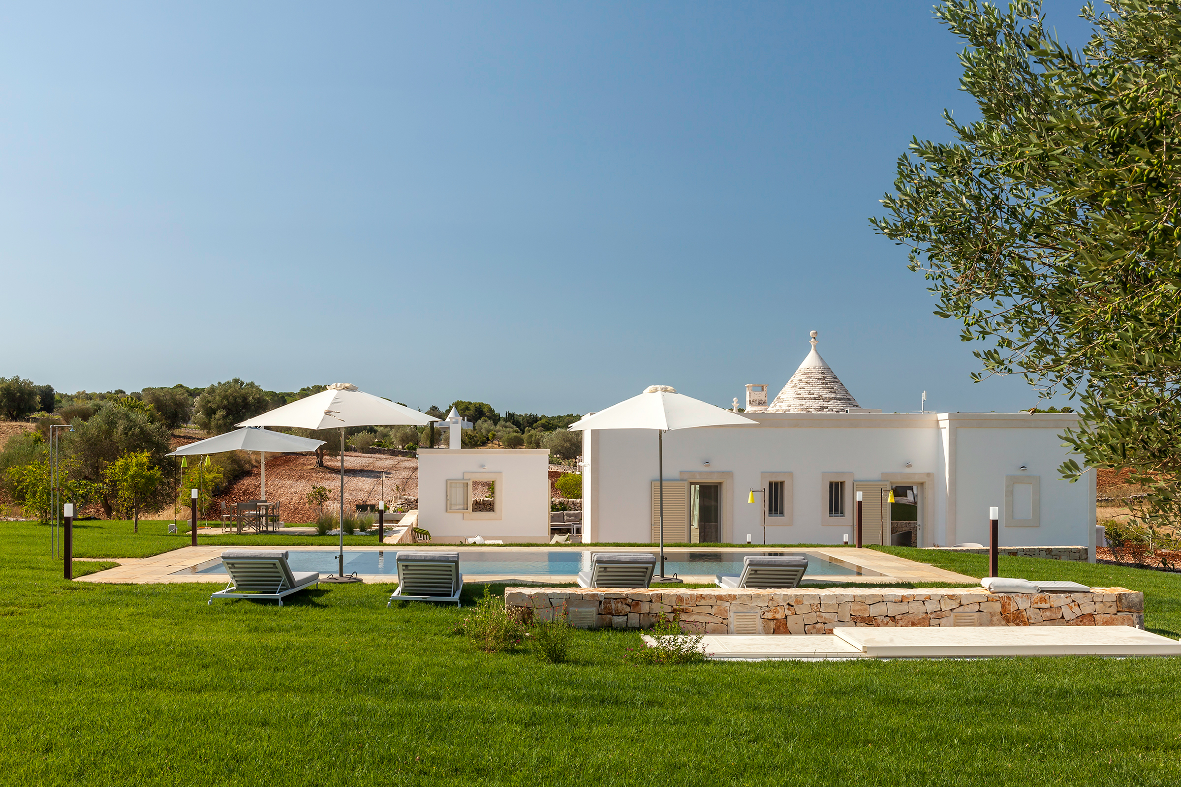 遗弃石屋变身为浪漫 SPA 度假胜地——意大利 Trullo Fichimori 案例解读-1