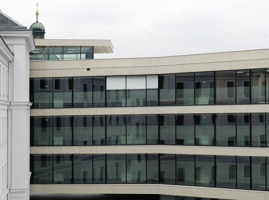 奥地利萨尔茨堡法院翻新,生态环保与历史遗产完美融合-5