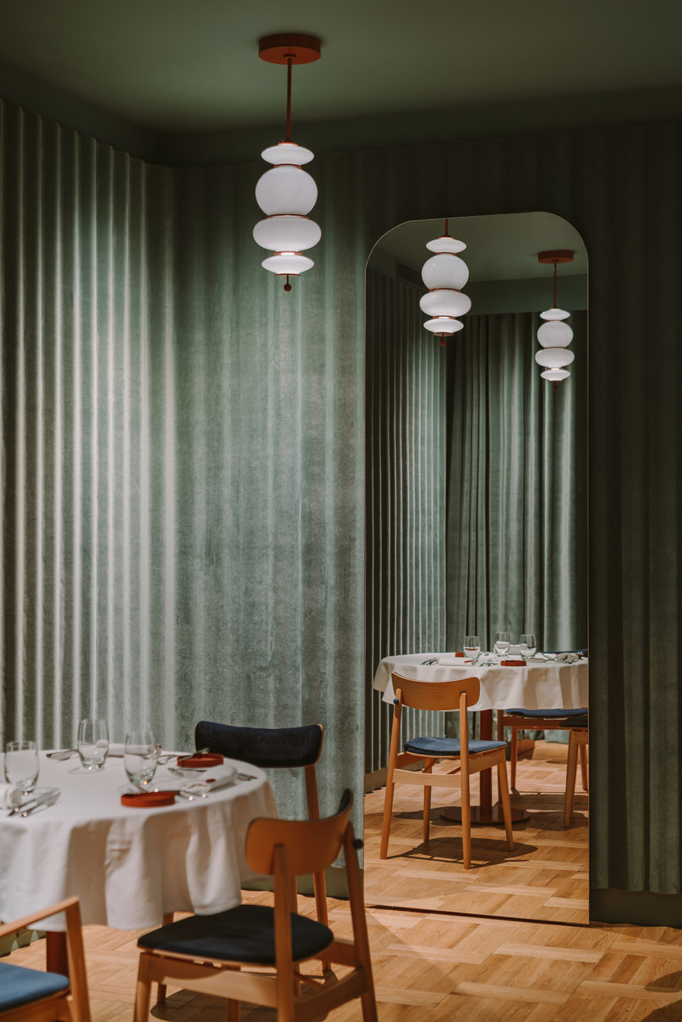 OPASLY TOM餐厅，华沙/丰富的色彩、饰面和纹理空间下的用餐体验-85
