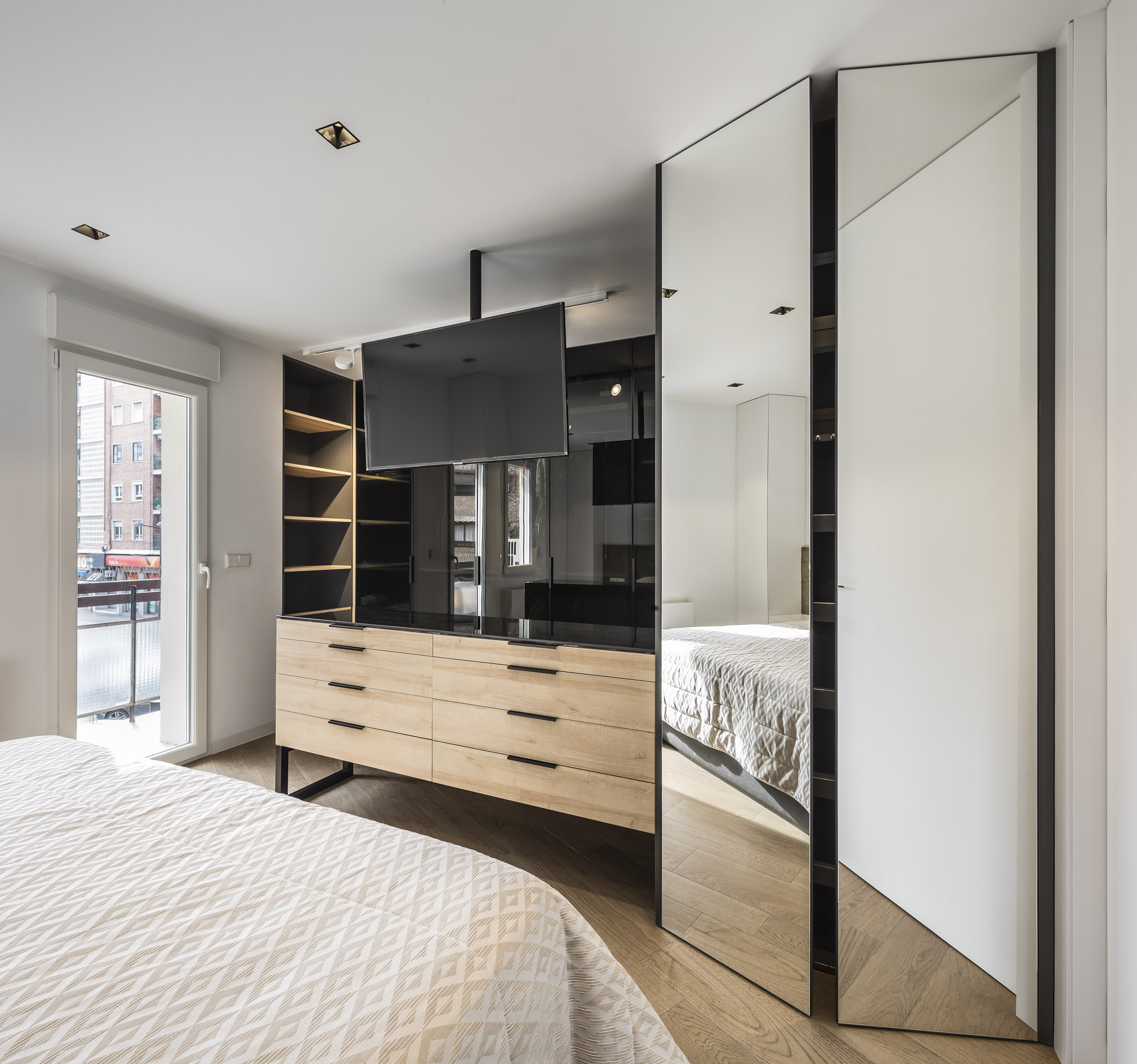 瓦伦西亚舒适居所设计-6