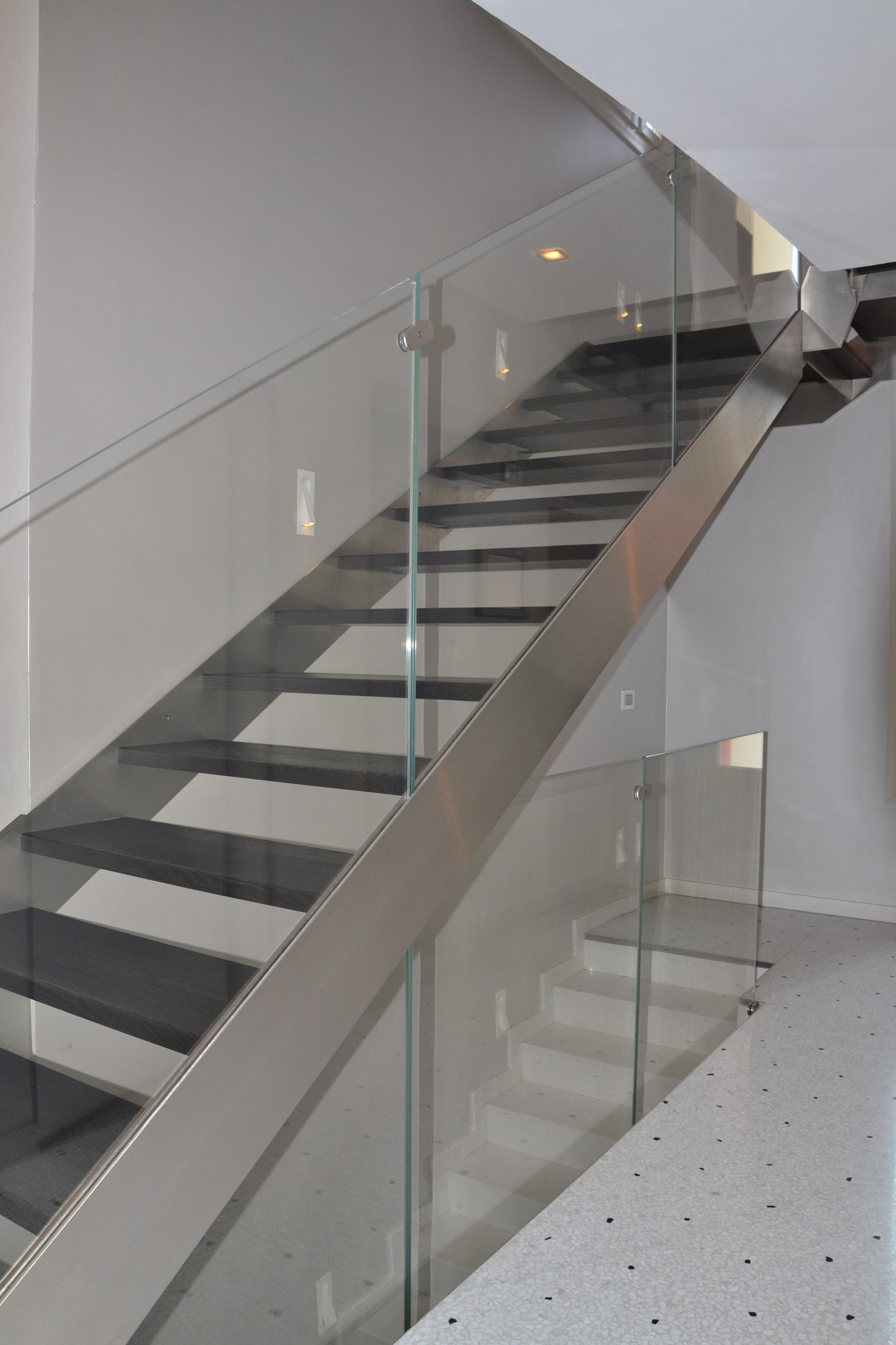 乡间复兴的现代居所——自然材料与尖端科技融合-7