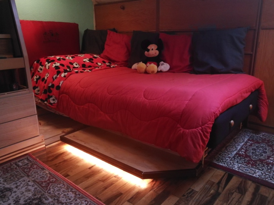 乡村小阁楼的舒适与创意-9