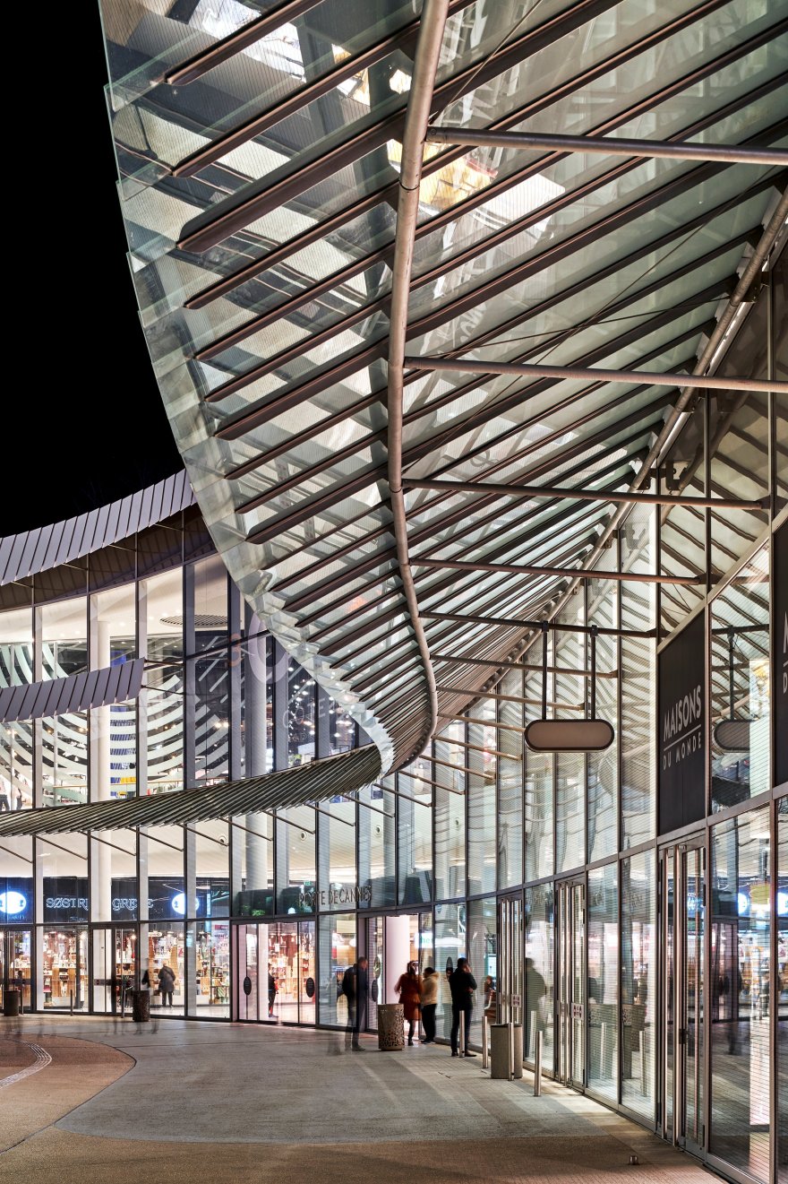 法国尼斯 CAP 3000 购物中心,海滨城市新地标-3