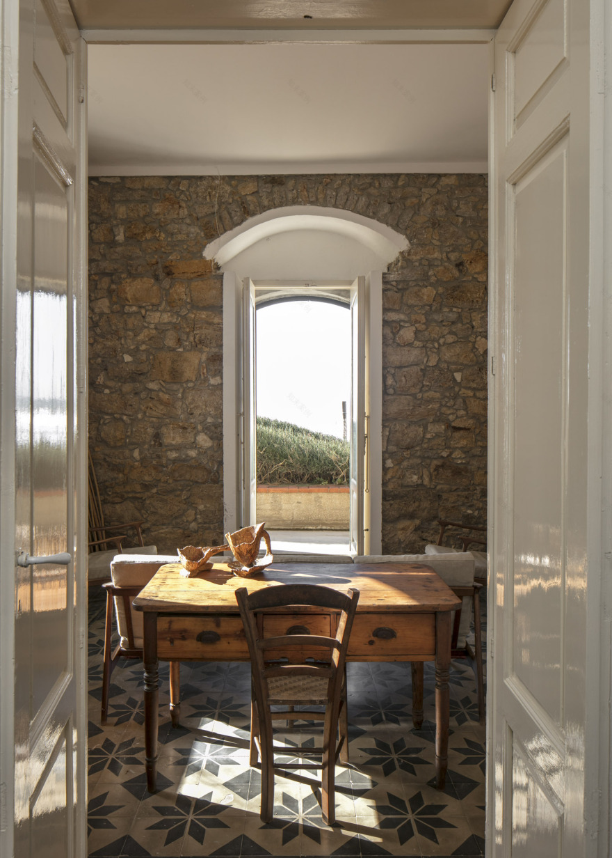 意大利西西里岛传统风情别墅设计-23