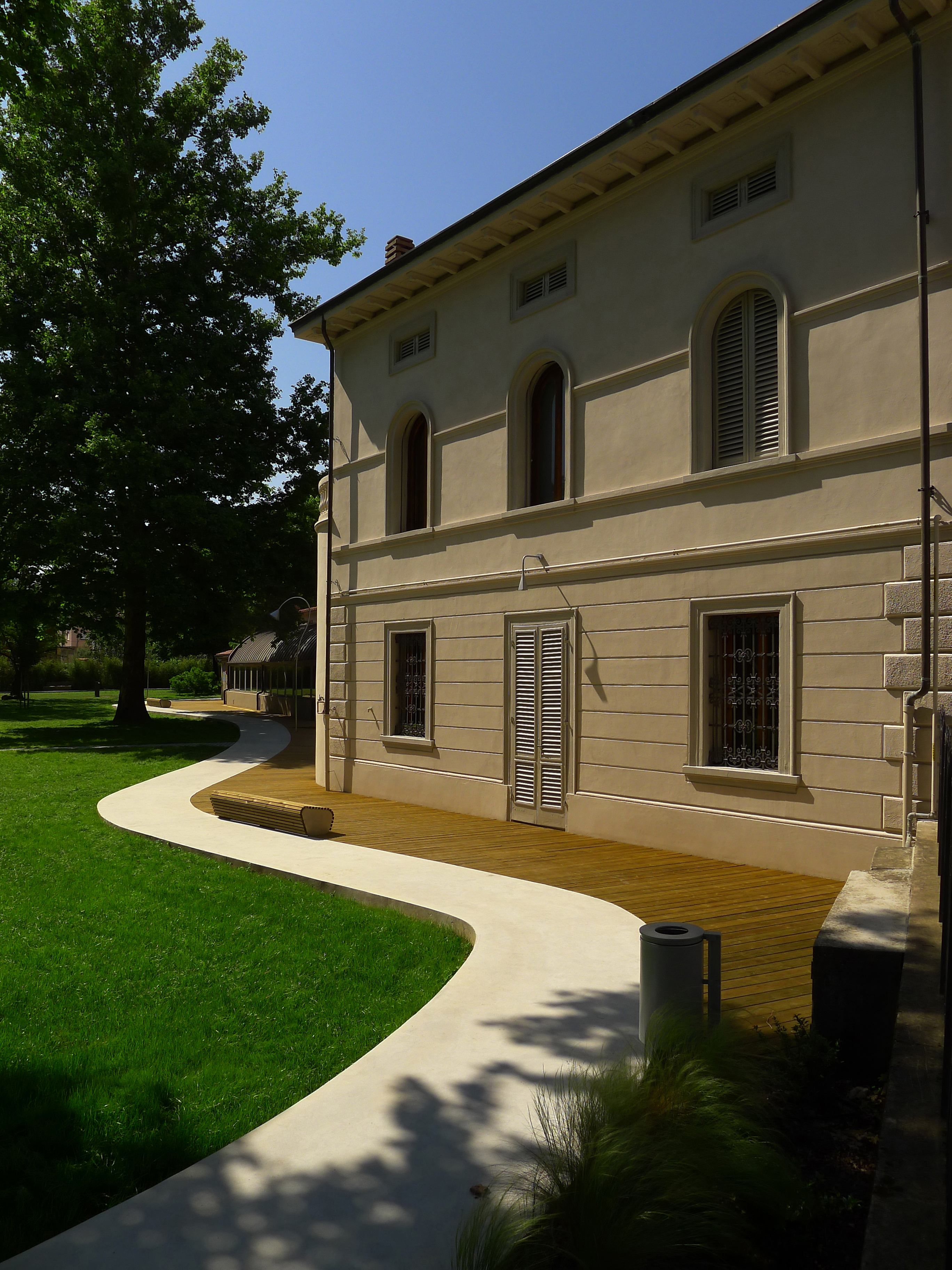 绿意重生 · 意大利 Pistoia 市中心的空中花园-8