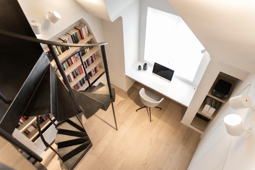 别墅 BM 的现代简约变身-4