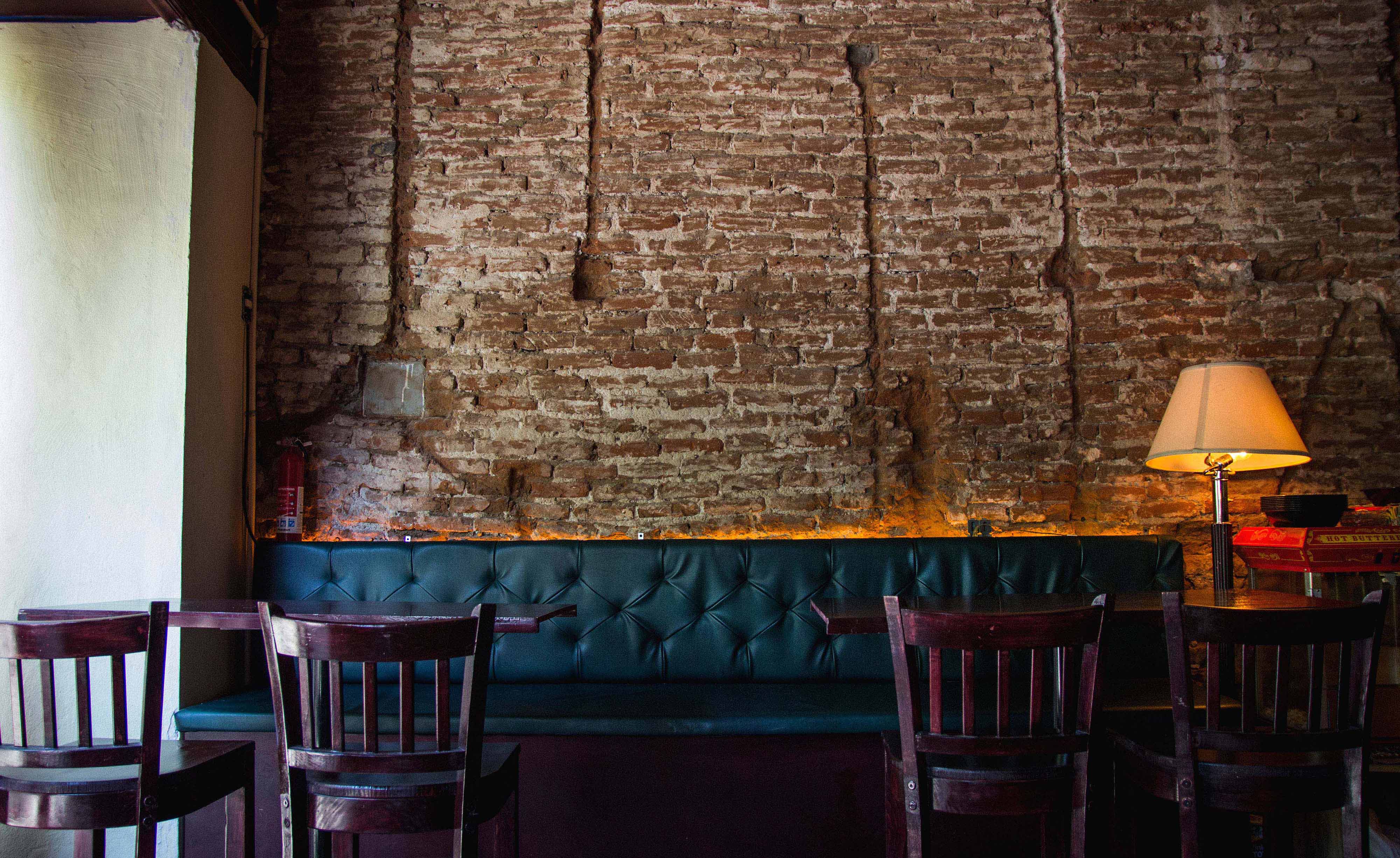 墨西哥历史中心酒吧 Al Antigua Bar 的现代改造-3