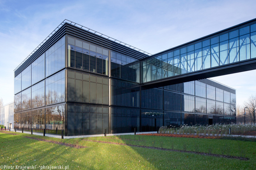华沙高级材料与技术中心(CEZAMAT)-7
