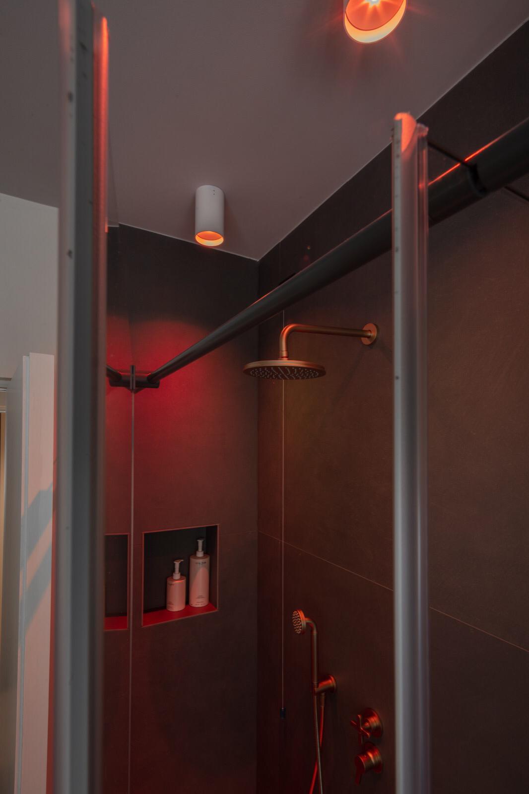 85 平米公寓的开放式设计 | 以厨房为中心的家庭生活空间-9