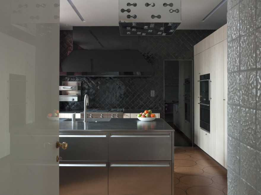 伦敦北部别墅 | 东西方文化交融的现代空间-36