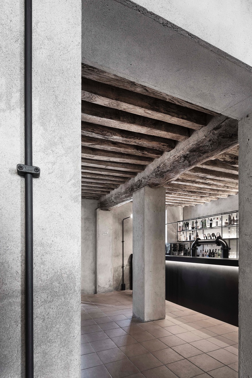 古堡中的啤酒花园-15