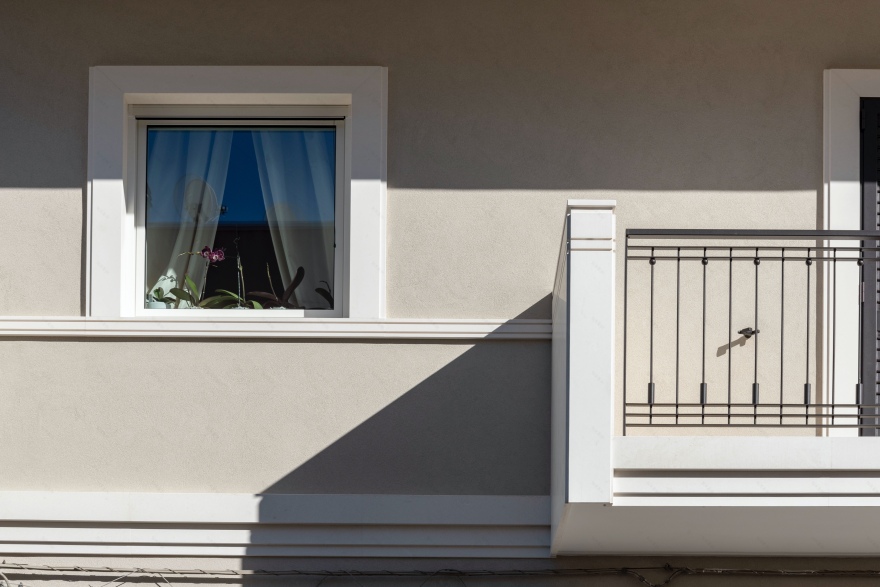 重焕新生的意大利公寓建筑-7