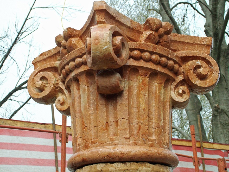 新旧融合的哥特式别墅设计-7