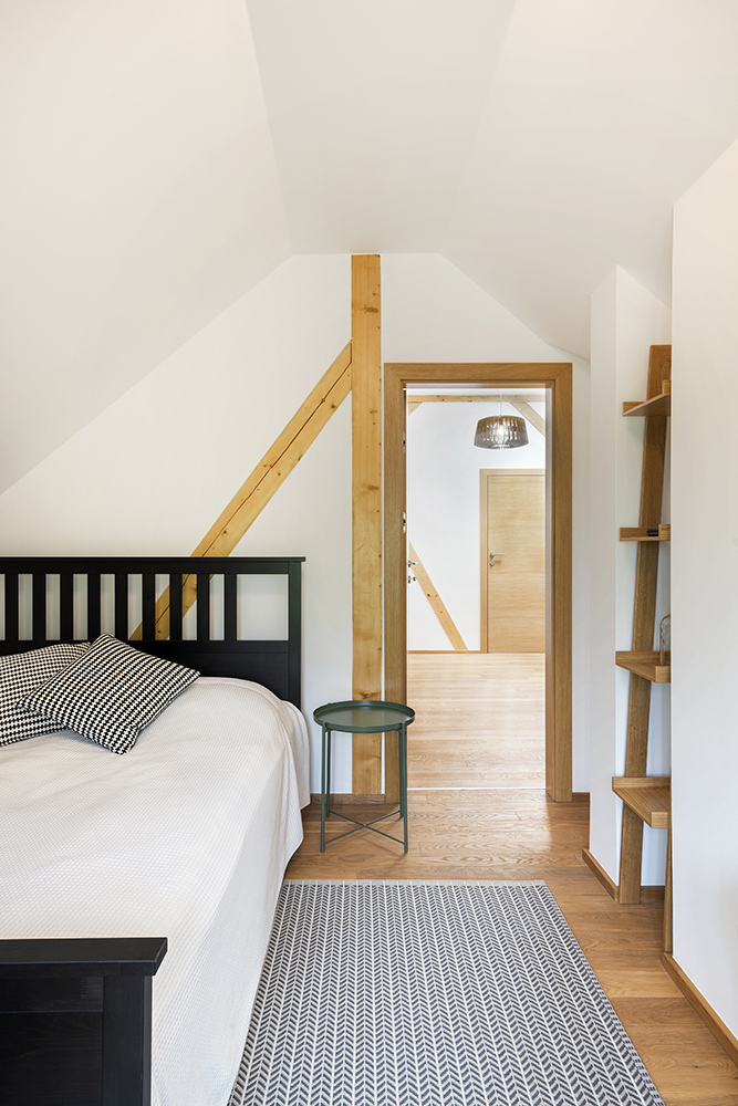 Balint Jaksa丨别墅建筑丨Summer house for 3 generations-9