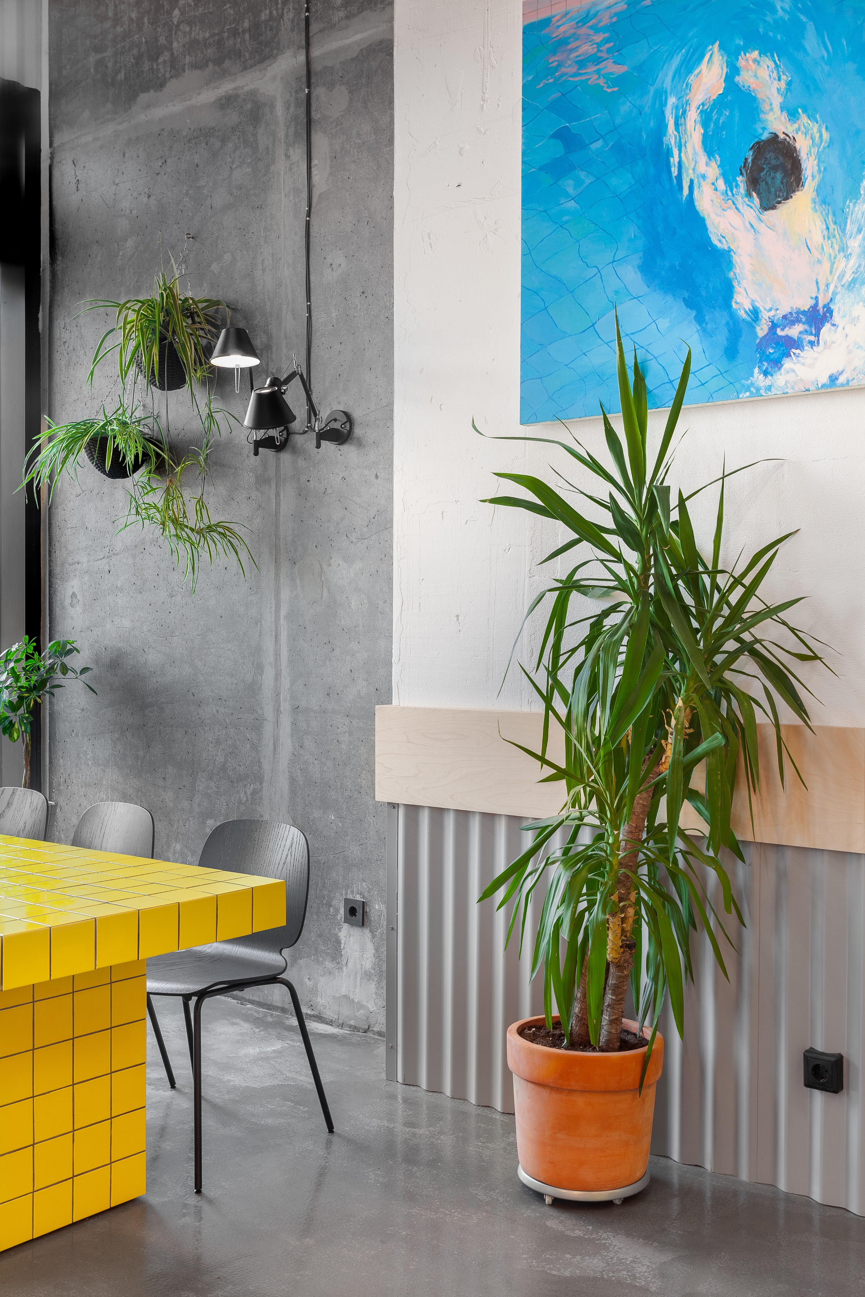 莫斯科住宅区「Savelovsky City」咖啡店，设计师以简约风格打造温馨空间-2