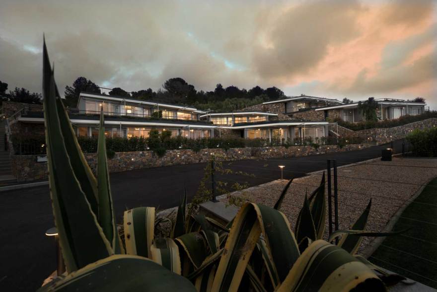 绿意盎然 | 意大利传统石屋的现代演绎-2