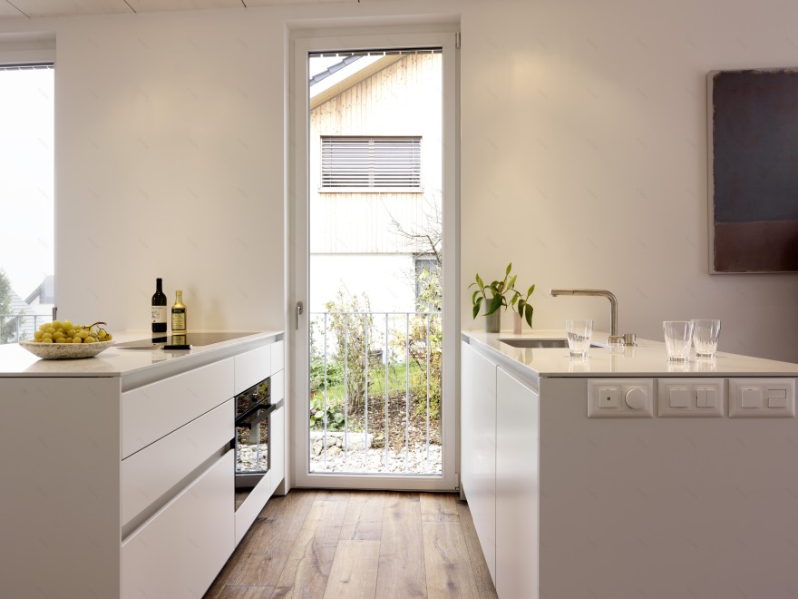 三代人一同生活的瑞士秋日别墅-2