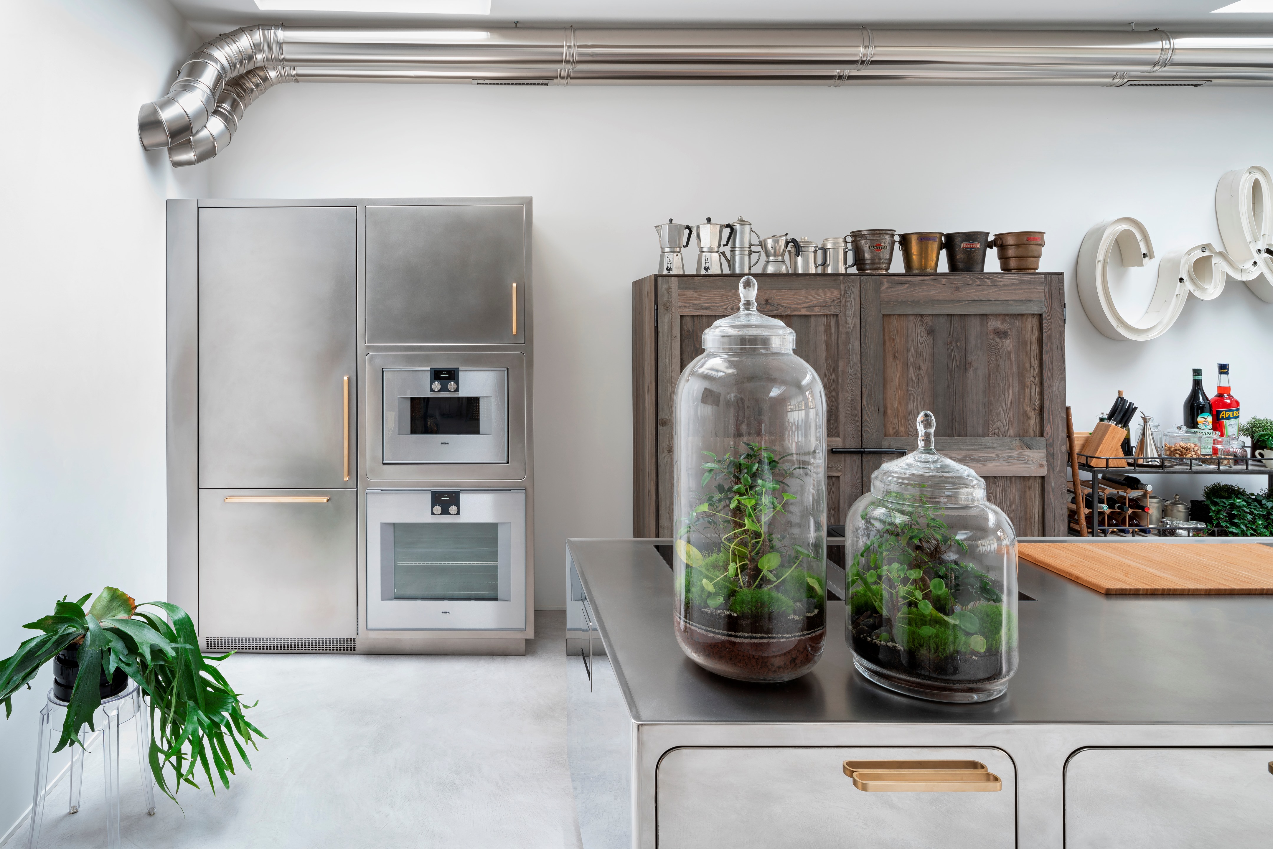 穿越时空的工业风公寓设计-1