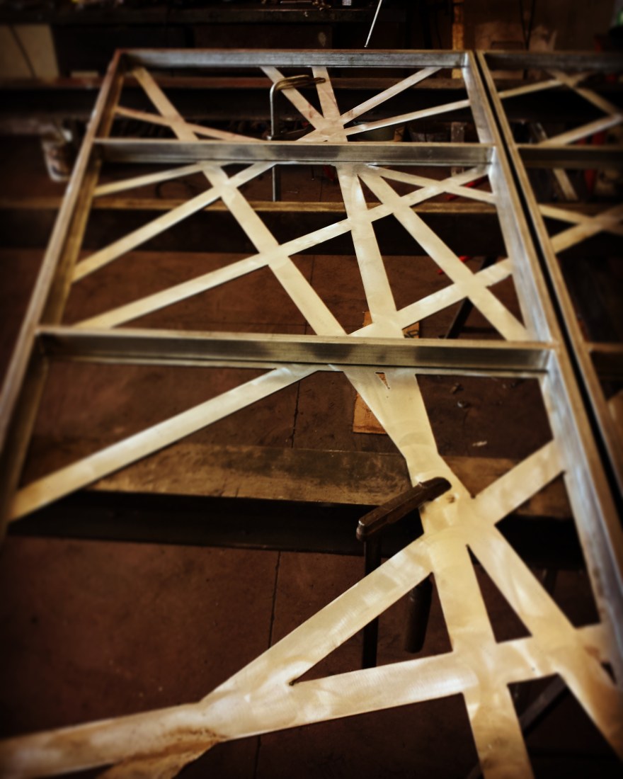 简约优雅的私人墓园小教堂设计-7