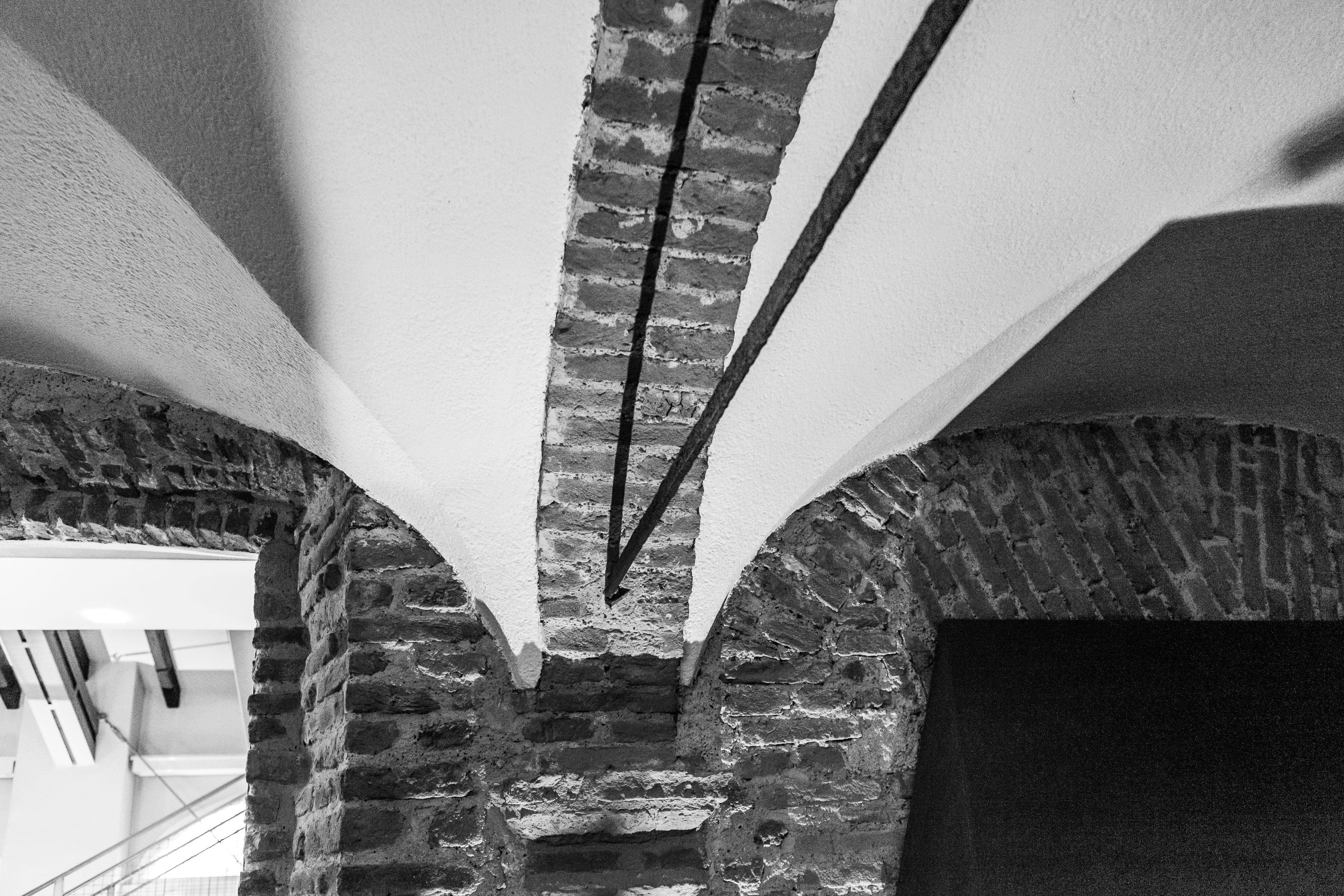 历史与现代共融的城市别墅-10