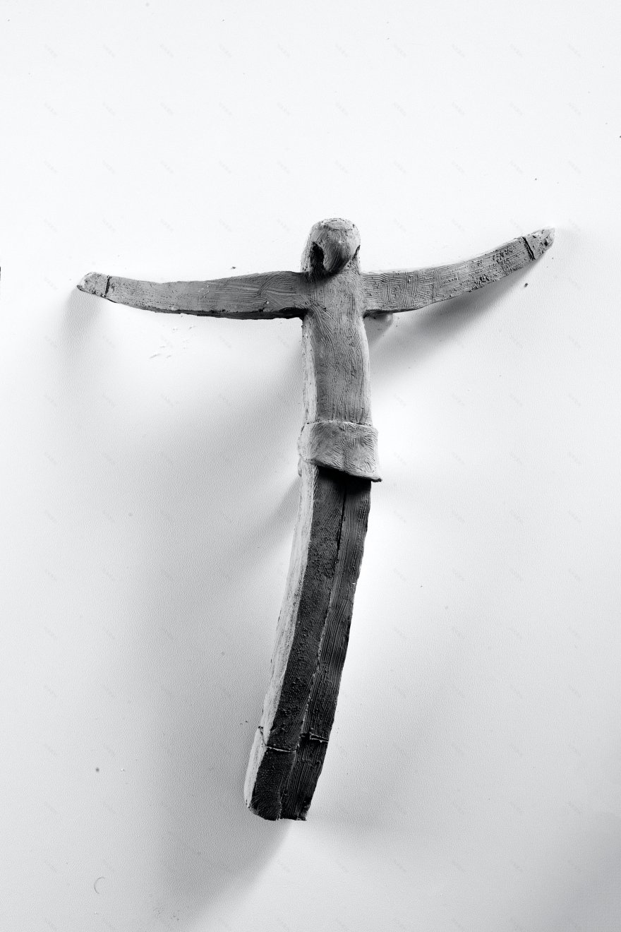 温馨现代的“圣婴耶稣的圣特雷莎教堂”设计-3