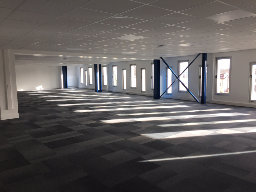 巴黎校园创新建筑设计,独立空中楼阁连接传统与未来-8