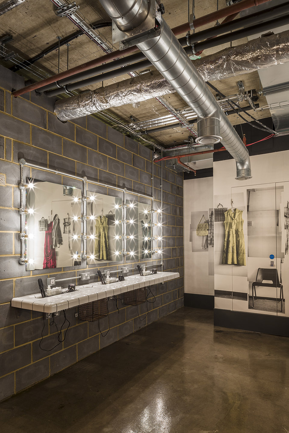 1Rebel健身房，伦敦/兼具戏剧魅力与奢华感的现代化工业空间-39