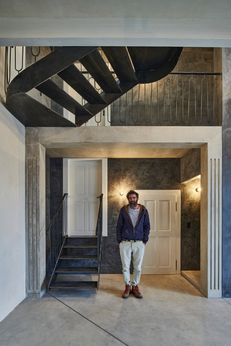 罗马传统工艺重建百年农舍,Timothy Hanghofer 的 7 年杰作-20