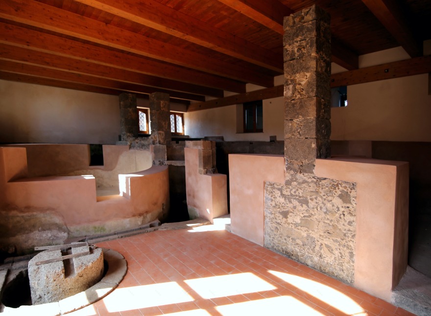 废弃酒庄重焕新生 · Etna 公园中的探险基地-18