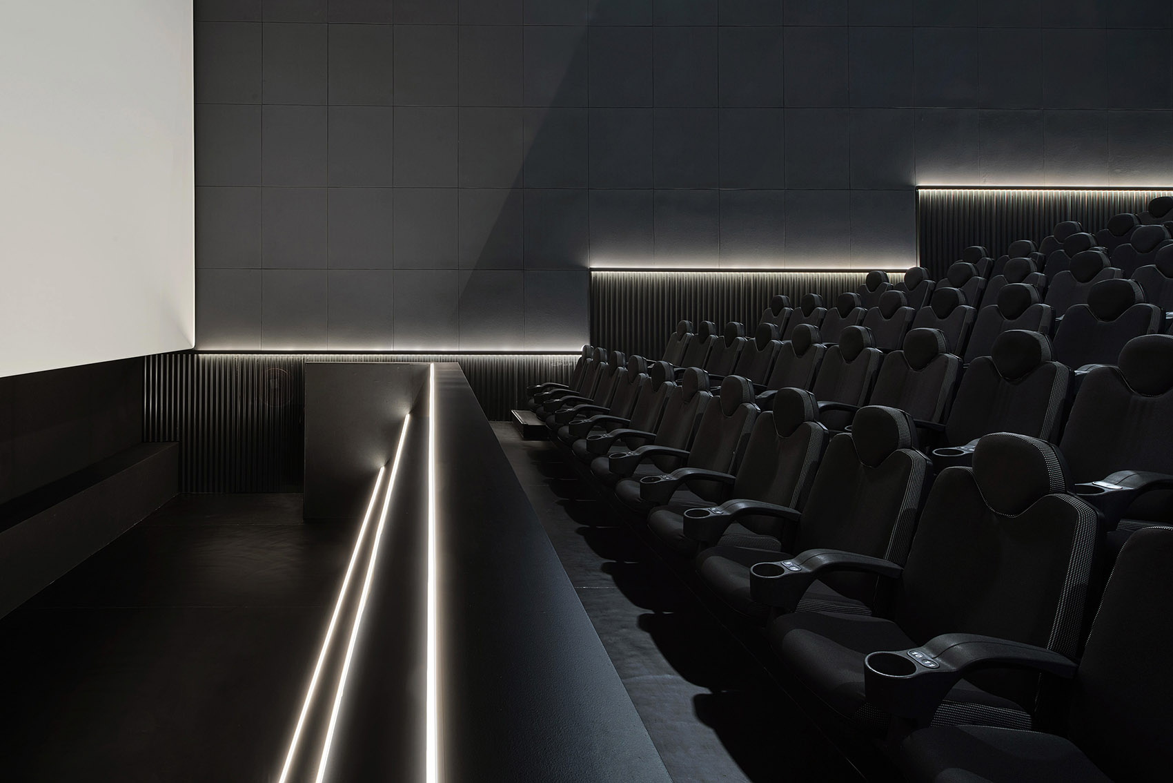Filmax电影院的4个放映厅改造，西班牙/开发沉浸式的观影体验以吸引数字时代的观众-136
