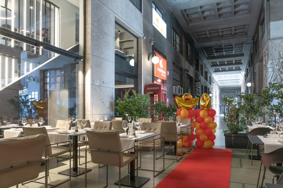 意式优雅融合日式料理,YAMA SUSHI RESTAURANT 打造精致餐饮空间-32