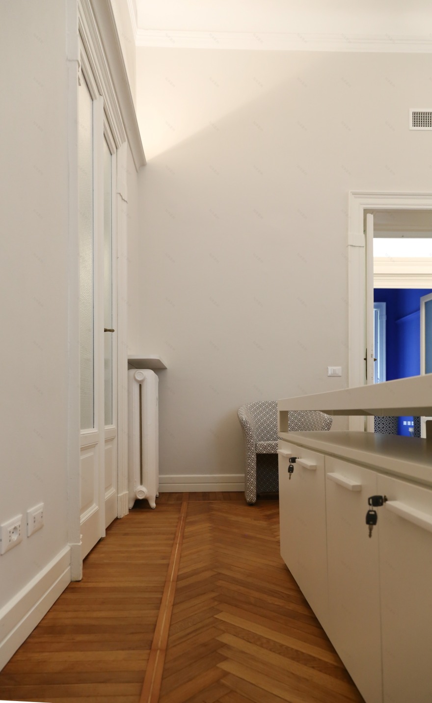 Gallarate 老城区历史公寓的现代重生-11