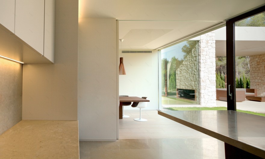 森林中的别墅,开放式空间与私密性的完美结合-16