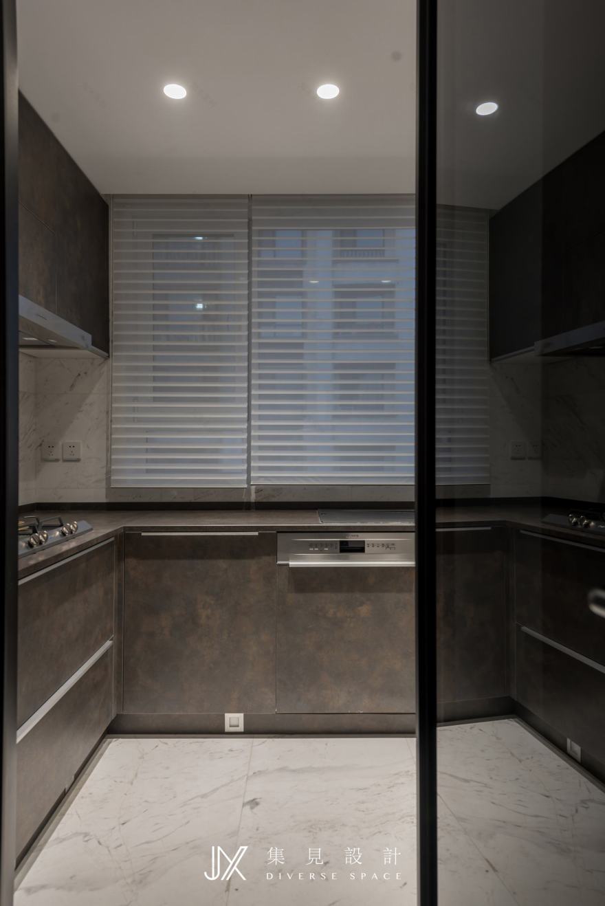 斜坡户型的学区房改造丨集见团队-28