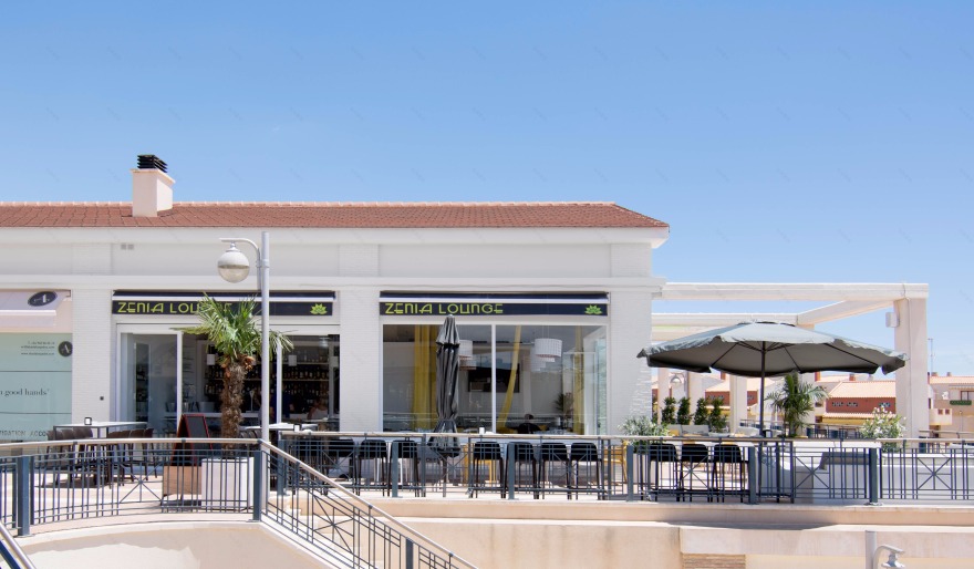 西班牙海滨“ZENIA LOUNGE”快餐店,打造北欧风情的舒适空间-15