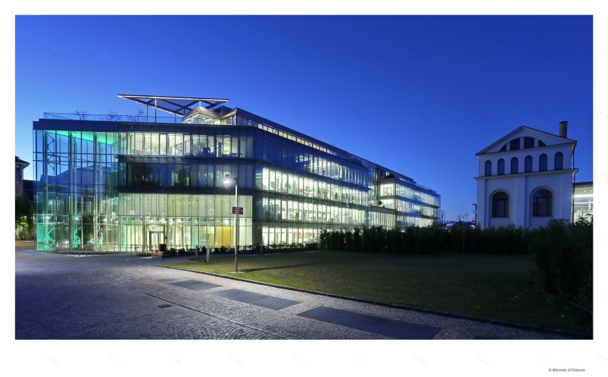 意大利 Ferrero 总部大楼,绿色环保的现代办公空间-0