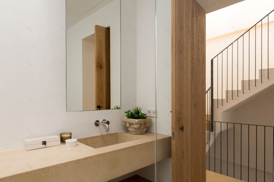 传统与当代共融的西班牙别墅设计-9