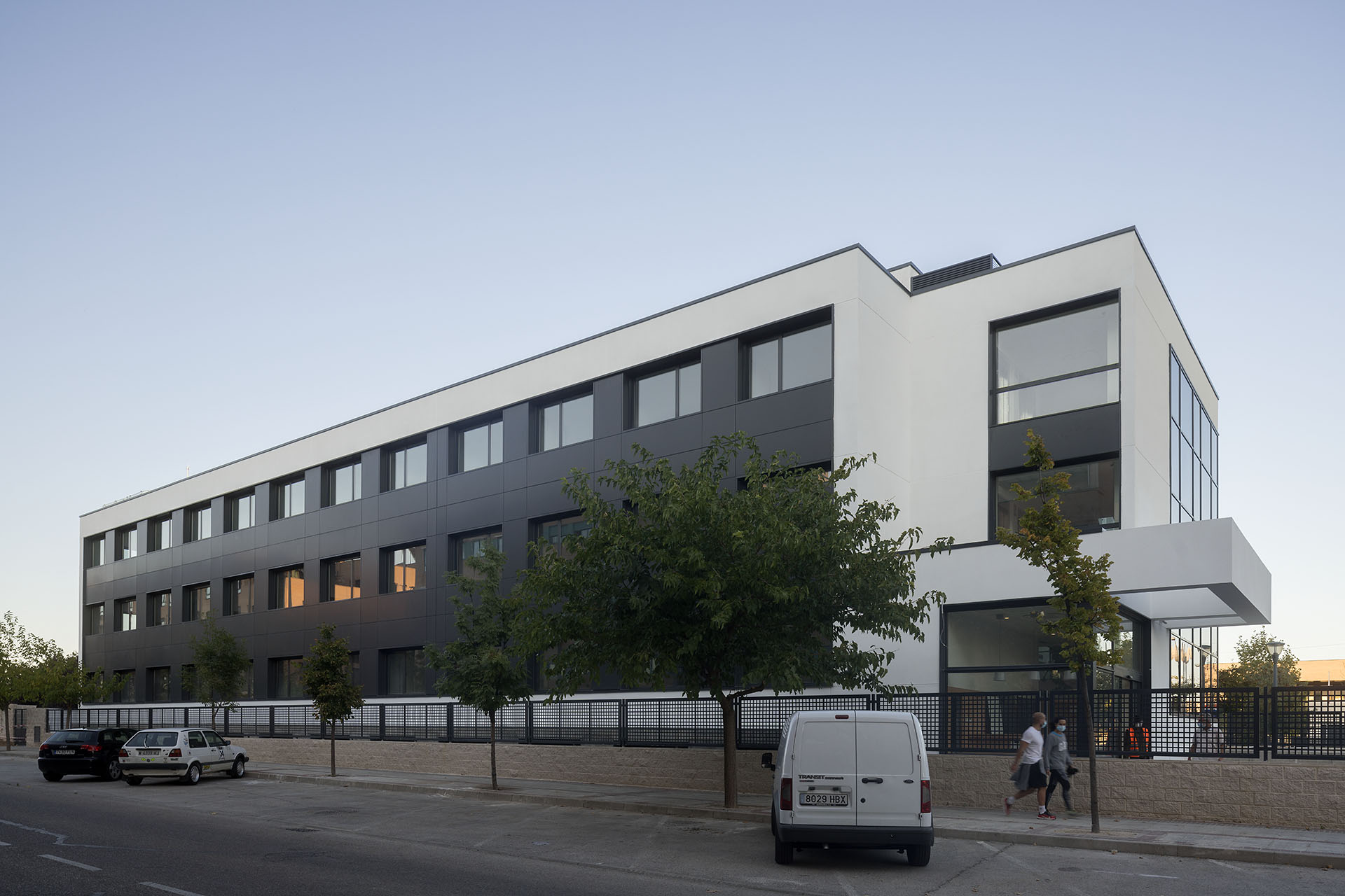 公园中的养老住宅-13