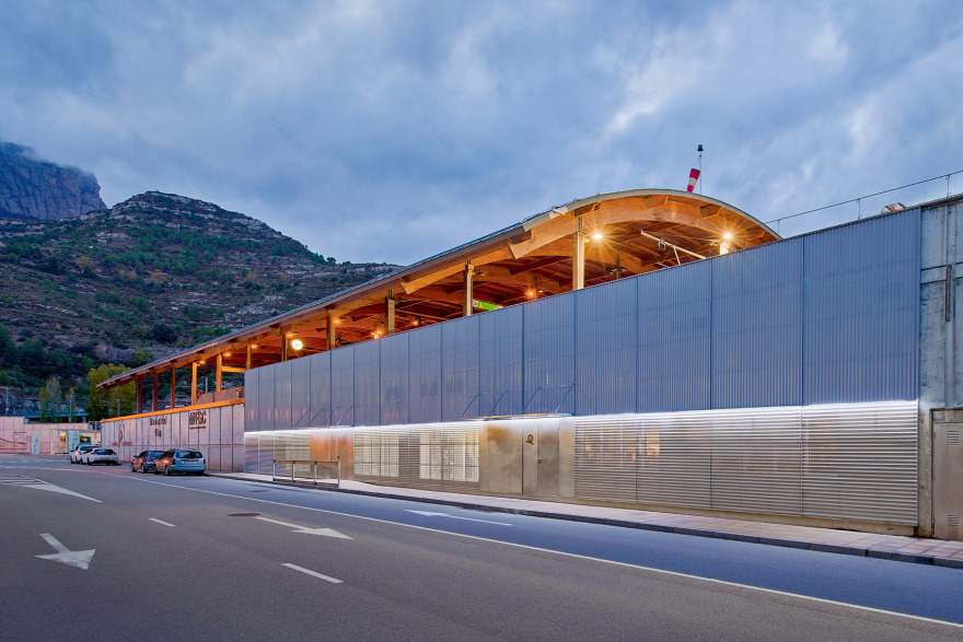 蒙特塞拉特车站办公室丨西班牙丨AMOO-26