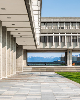 SFU 本拿比校园广场改造丨加拿大丨多家设计事务所