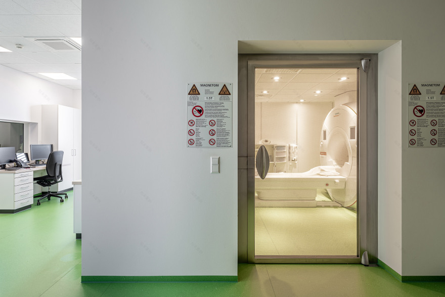 德国 Biberach 医学园区现代化放射诊所-5
