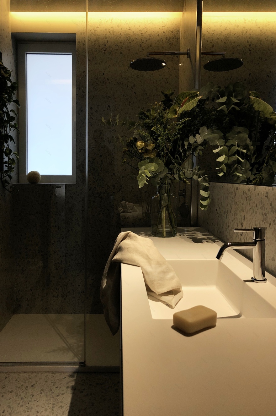 OPUS II | 光影交织的意大利公寓室内设计-17