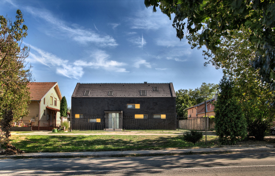 塞尔维亚 Rilak 度假别墅,家庭团聚的设计典范-18