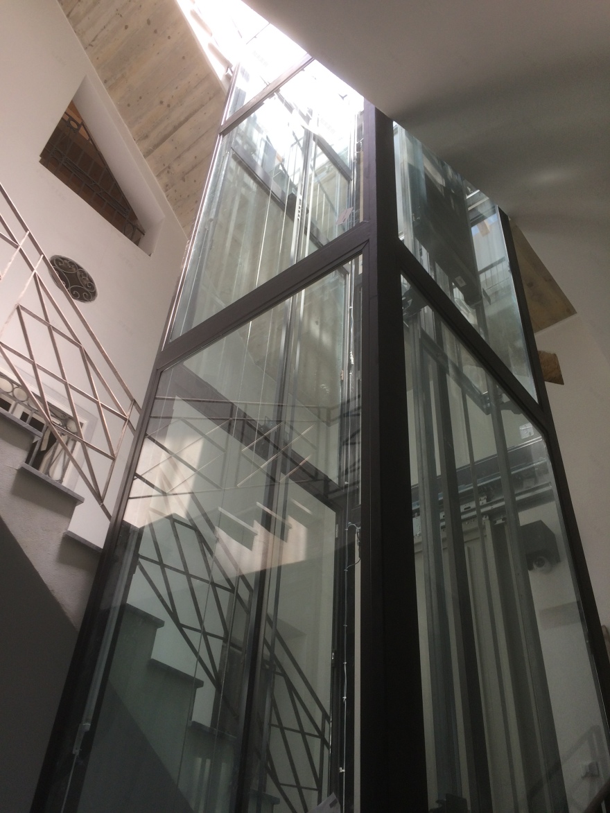 历史与现代交融的“第十三受害者广场”建筑改造-26