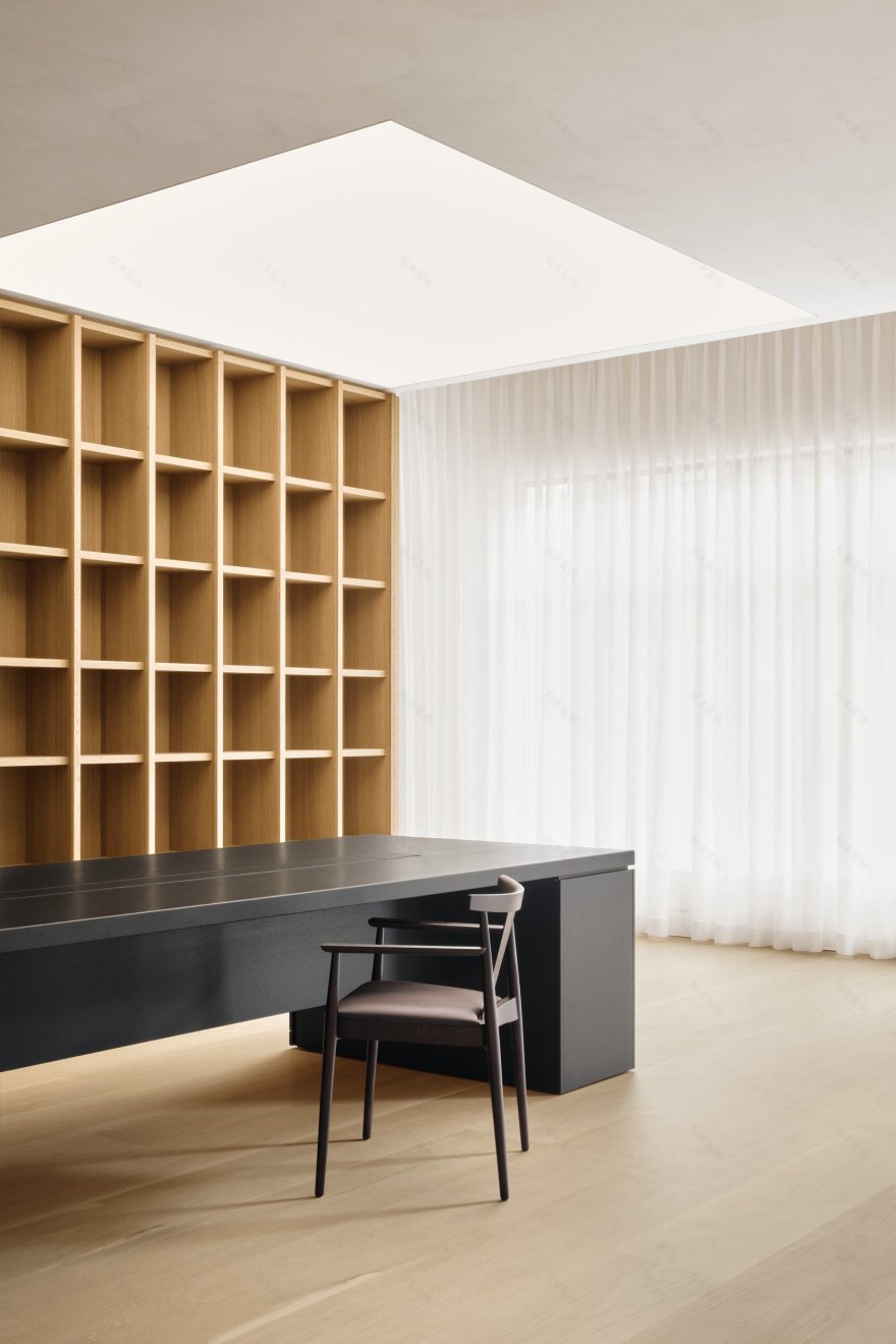 商业街道的室内重生 · LAUR 办公室设计-0